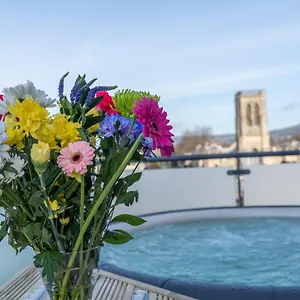  Apartment Penthouse With Hot Tub & Views 22